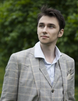 Dr. Filipp Gusev